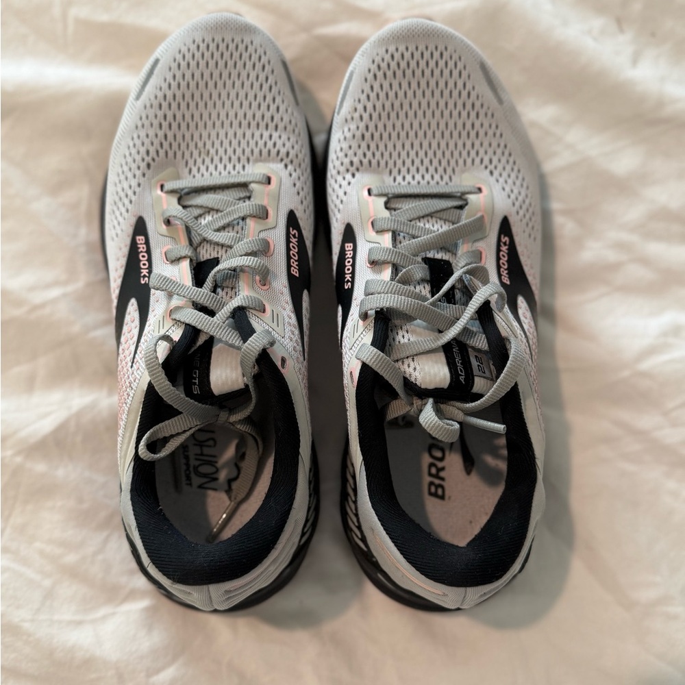 Brooks Gray Adrenaline WIDE - Picture 5 of 8